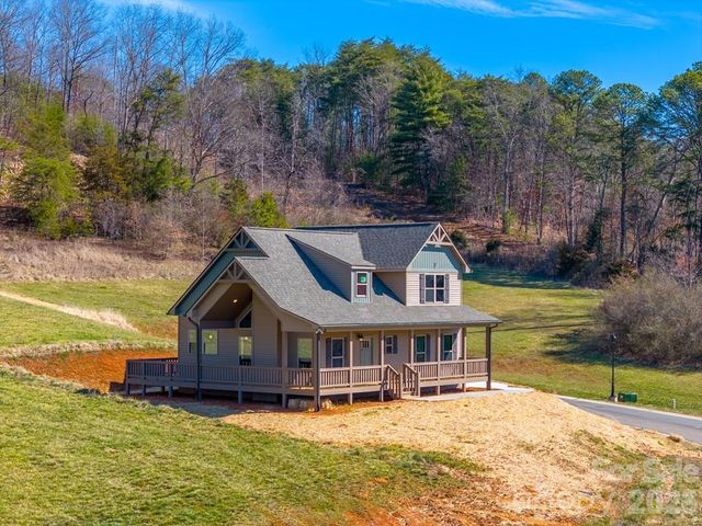 50 Fairview Street, Franklin, NC 28734