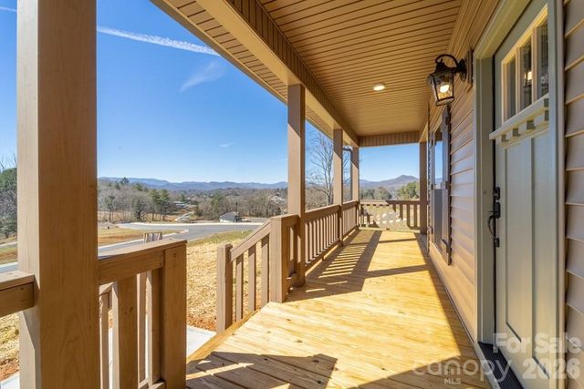50 Fairview Street, Franklin, NC 28734