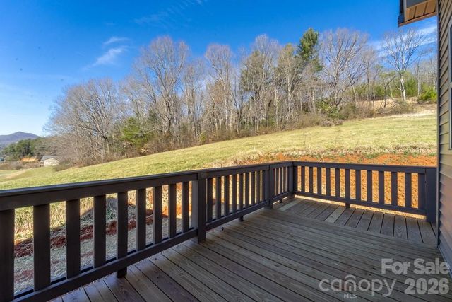 50 Fairview Street, Franklin, NC 28734