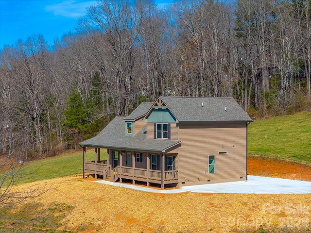 50 Fairview Street, Franklin, NC 28734