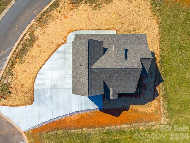 50 Fairview Street, Franklin, NC 28734