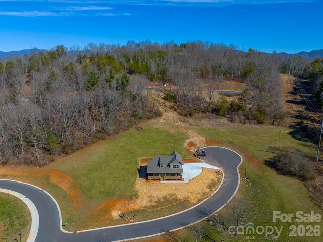 50 Fairview Street, Franklin, NC 28734