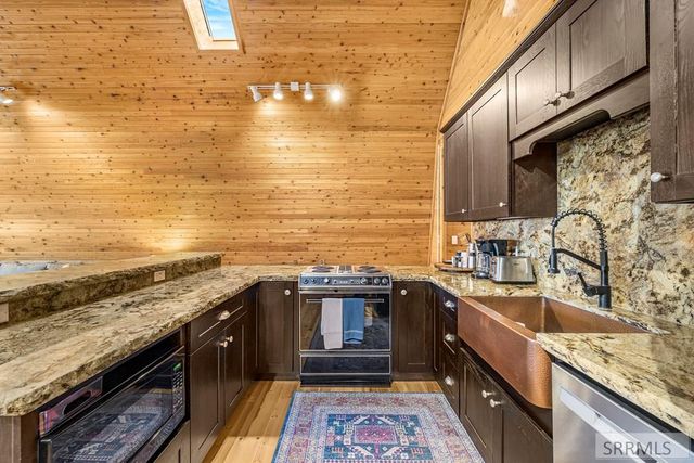 863 Snake River Road, Swan Valley, ID 83449