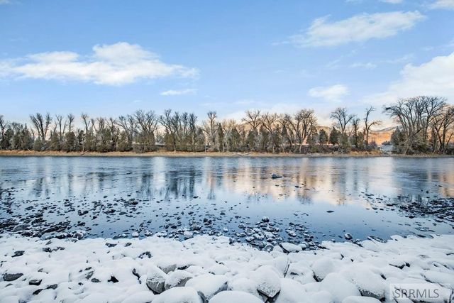 863 Snake River Road, Swan Valley, ID 83449