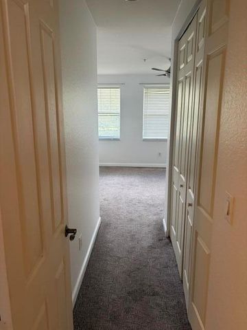 447 Corte Madera Lane 5, West Palm Beach, FL 33401
