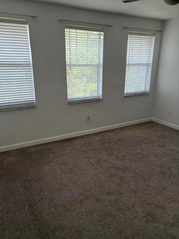 447 Corte Madera Lane 5, West Palm Beach, FL 33401