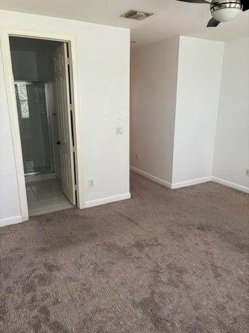 447 Corte Madera Lane 5, West Palm Beach, FL 33401