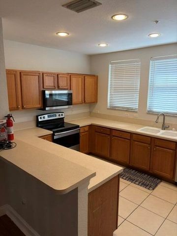 447 Corte Madera Lane 5, West Palm Beach, FL 33401