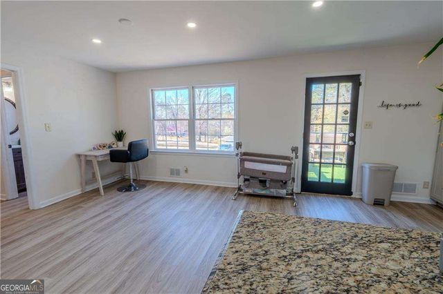 1499 Smokehouse, Stone Mountain, GA 30088