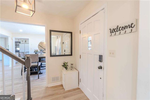 1499 Smokehouse, Stone Mountain, GA 30088