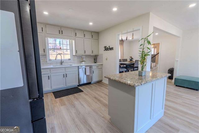 1499 Smokehouse, Stone Mountain, GA 30088