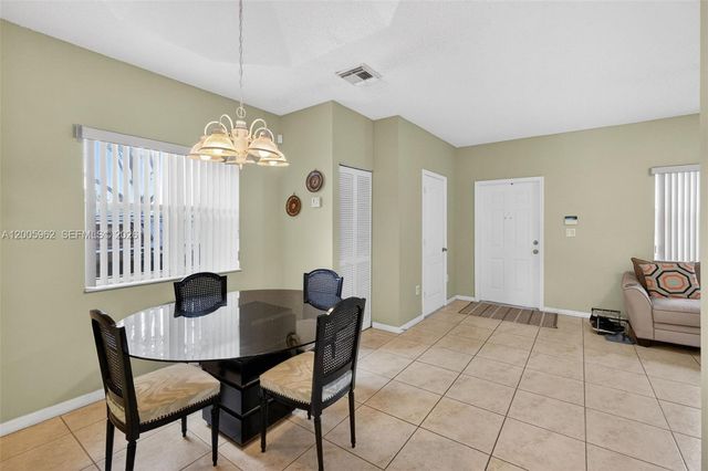 16624 NW 73rd Ct 16624, Miami Lakes, FL 33014