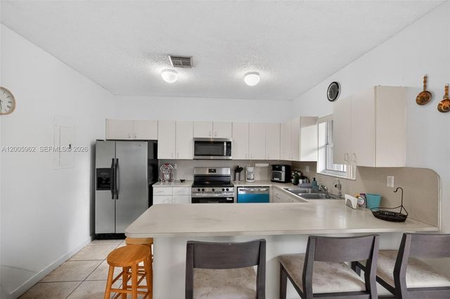 16624 NW 73rd Ct 16624, Miami Lakes, FL 33014