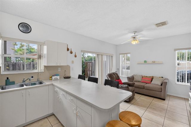 16624 NW 73rd Ct 16624, Miami Lakes, FL 33014