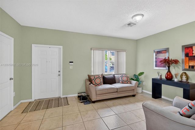 16624 NW 73rd Ct 16624, Miami Lakes, FL 33014