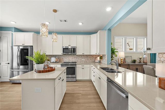 108 Red Maple Drive, Peachtree City, GA 30269