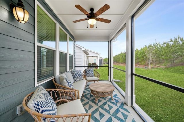 108 Red Maple Drive, Peachtree City, GA 30269