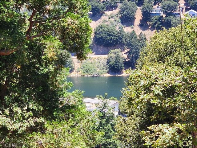 315 Weisshorn Drive, Crestline, CA 92325