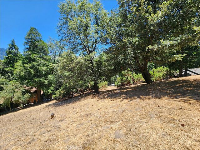 315 Weisshorn Drive, Crestline, CA 92325