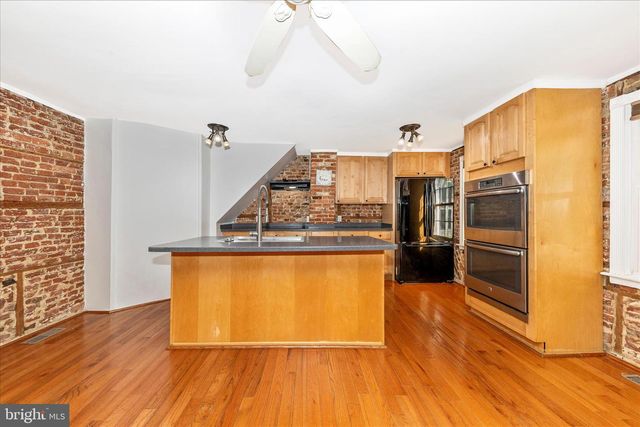 8204 BALL RD, Frederick, MD 21704