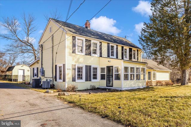 8204 BALL RD, Frederick, MD 21704