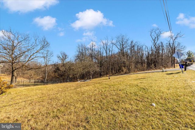 8204 BALL RD, Frederick, MD 21704