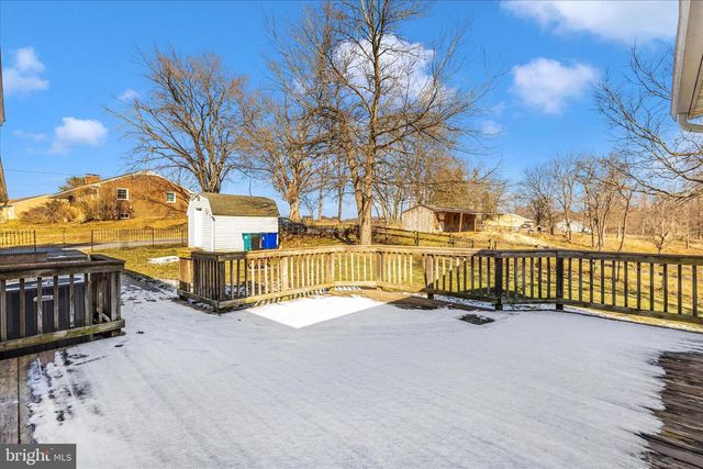 8204 BALL RD, Frederick, MD 21704