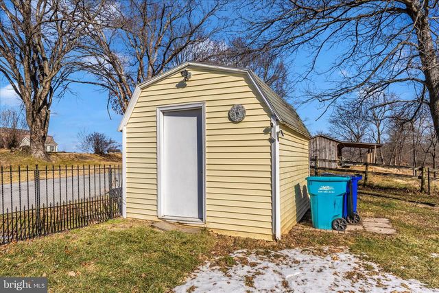 8204 BALL RD, Frederick, MD 21704