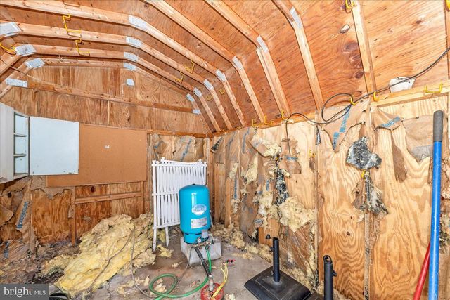 8204 BALL RD, Frederick, MD 21704