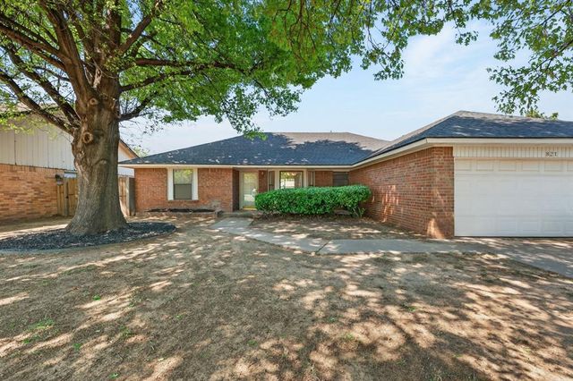 821 Rolling Hills Terrace, Edmond, OK 73012