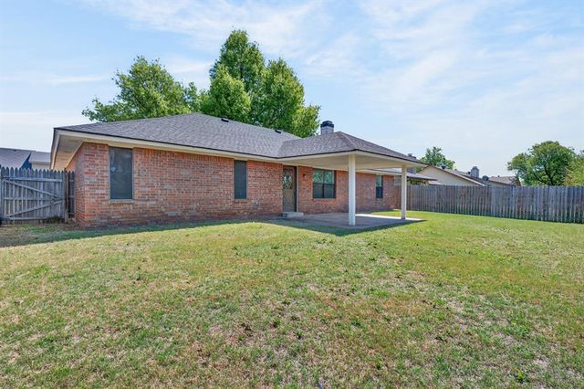 821 Rolling Hills Terrace, Edmond, OK 73012
