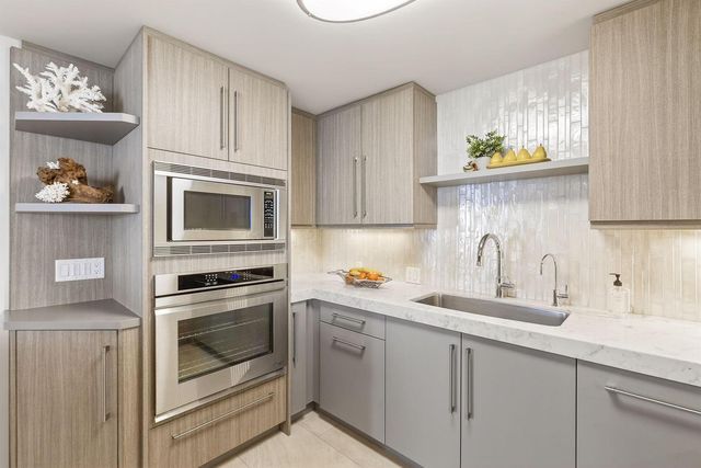 545 S Fort Lauderdale Beach Boulevard 1702, Fort Lauderdale, FL 33316