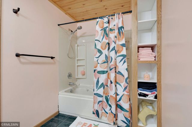 13037 314th Avenue NW, Baldwin Twp, MN 55371