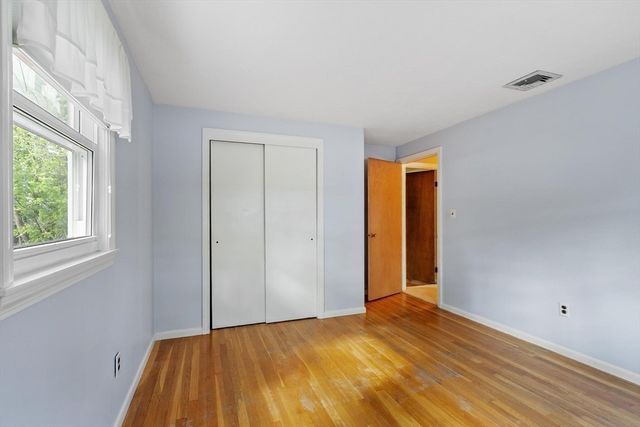 122 Milton St, Waltham, MA 02453