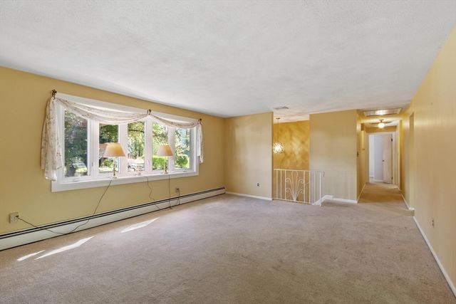 122 Milton St, Waltham, MA 02453