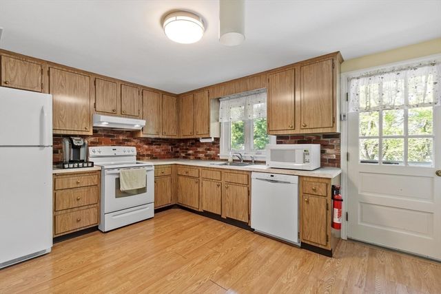 122 Milton St, Waltham, MA 02453