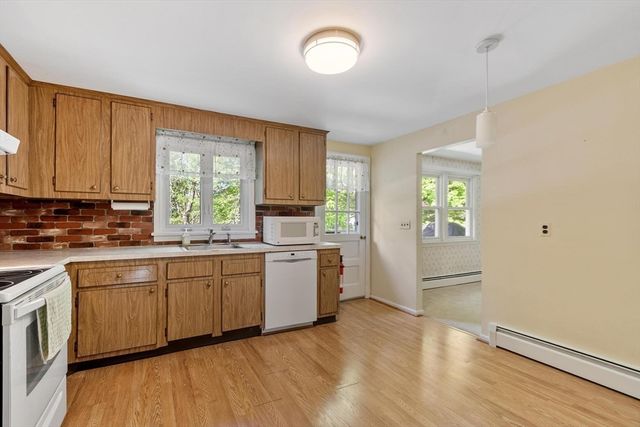 122 Milton St, Waltham, MA 02453