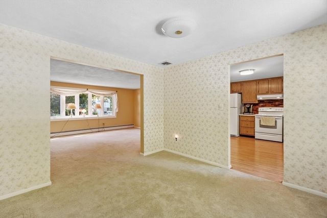 122 Milton St, Waltham, MA 02453