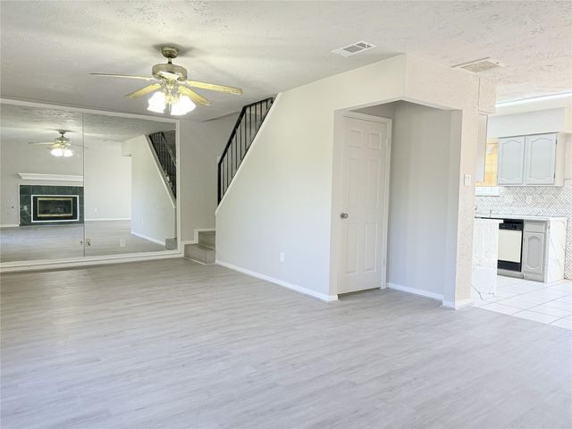 12715 Middlesbrough Lane, Houston, TX 77066