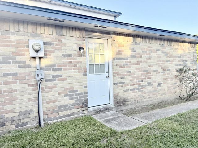 12715 Middlesbrough Lane, Houston, TX 77066