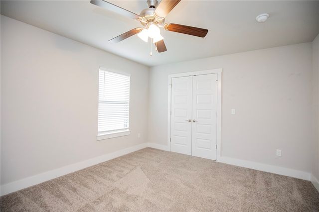 437 Ramsey Street, Gentry, AR 72734