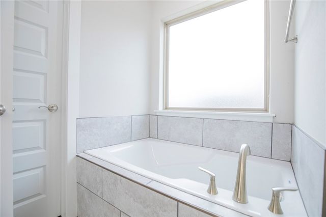 437 Ramsey Street, Gentry, AR 72734