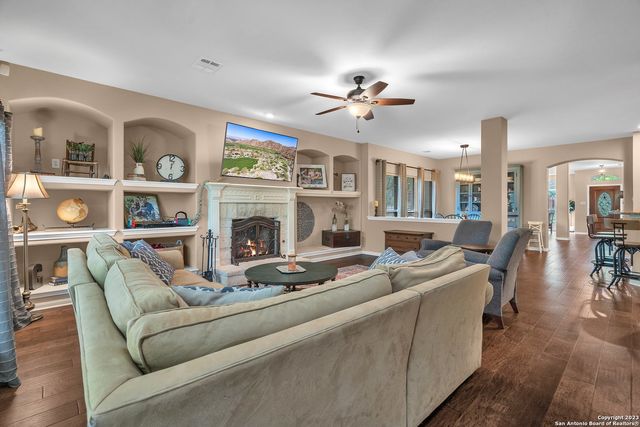 13443 Blackstone, Universal City, TX 78148