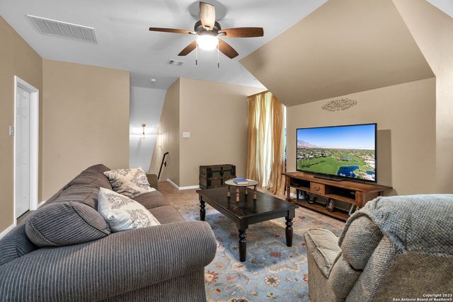 13443 Blackstone, Universal City, TX 78148