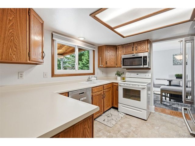 10675 Hobbit Ln, Westminster, CO 80031