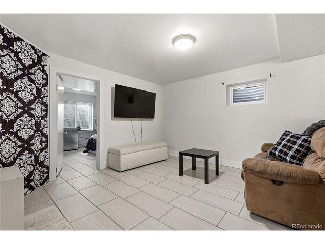 10675 Hobbit Ln, Westminster, CO 80031