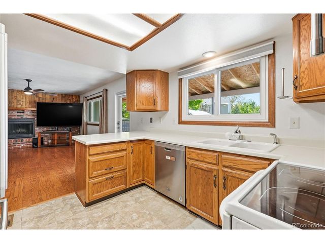 10675 Hobbit Ln, Westminster, CO 80031