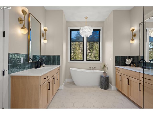 2219 S 19TH Way, Ridgefield, WA 98642