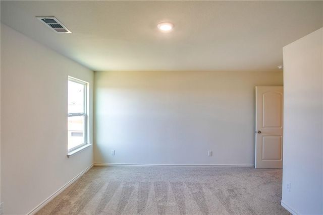 220 Sunnymeade LN, Jarrell, TX 76537