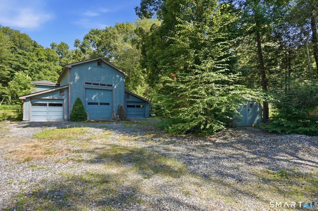588 Pendleton Hill Road, North Stonington, CT 06359